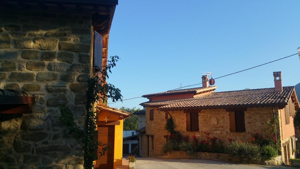 Pietra Maula Agriturismo Кастельраймондо Экстерьер фото